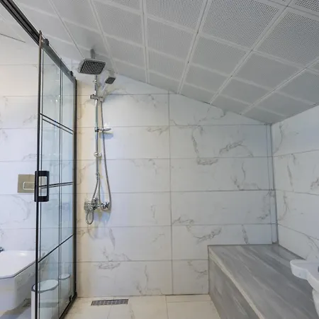 Tutar 2 Daily Weekly ヴィラ